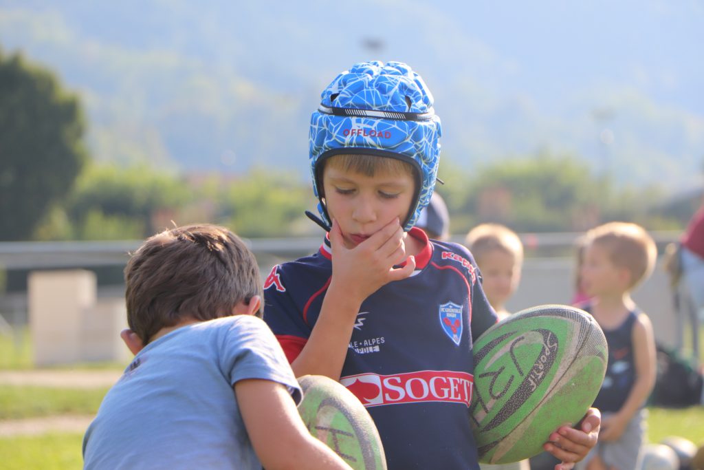 A quel âge inscrire mon enfant au rugby et quels sont les bienfaits ? 